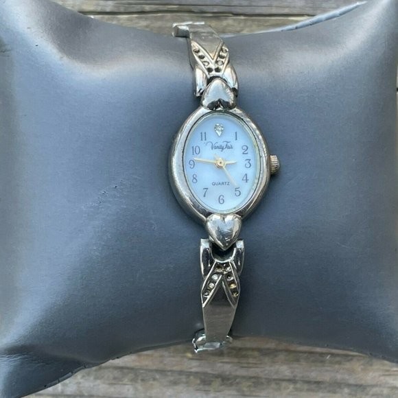 Vanity Fair Women Watch Silver Tone Analog Quartz Ladies Wrist Watch - Picture 5 of 10